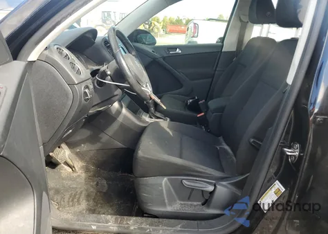 2015 Volkswagen Tiguan S z USA, uszkodzony, nr VIN WVGAV7AX1FW512183